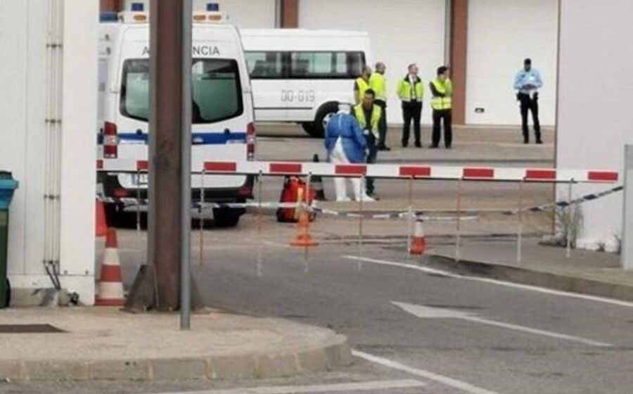 Dois passageiros retirados de avião em Faro com suspeitas de coronavírus