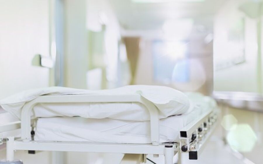 Cama de hospital