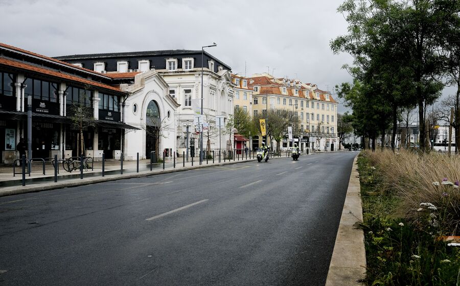 Lisboa vazia coronavirus policia 