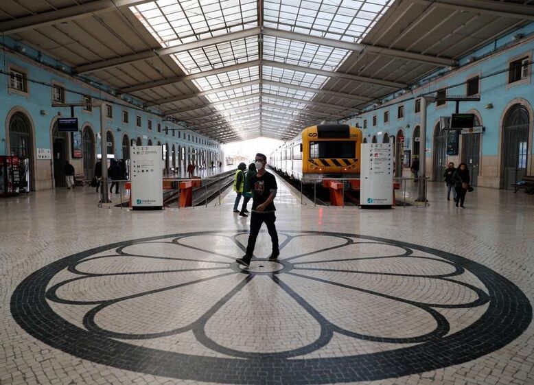 Lisboa mais silenciosa, com menos carros e menos pessoas contra o novo coronavírus