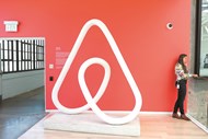 O Airbnb pretendia entrar em bolsa este ano, mas segundo fontes citadas pela imprensa internacional os planos de um IPO deverão ser adiados.