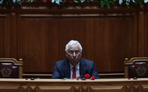 25 abril parlamento  antonio costa