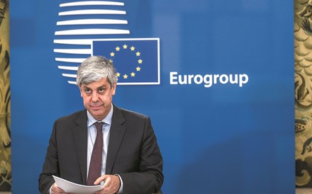 Seria 'muito bom' Centeno concorrer a novo mandato no Eurogrupo, diz Gentiloni