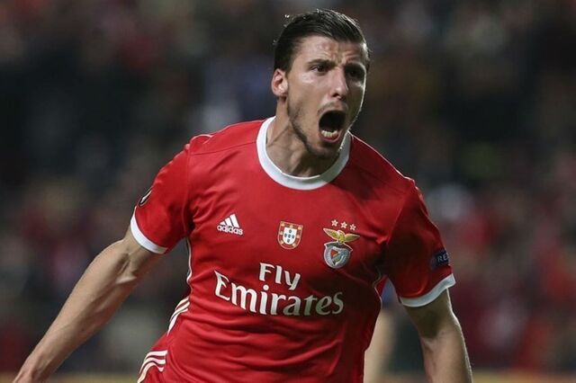 Benfica lidera em gastos com comissões com 20,3 milhões no último ano