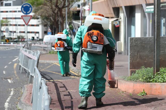 OMS: Pulverizar ruas com desinfetante é perigoso e não eficaz