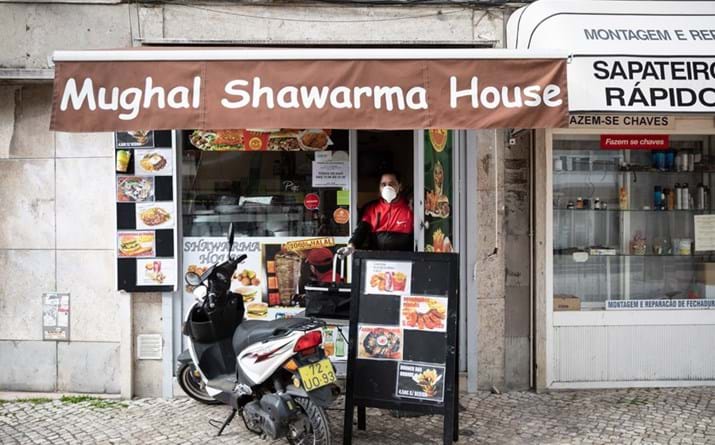 Kewal Gohar, Mughal Shawarma House, na Estrada de Benfica