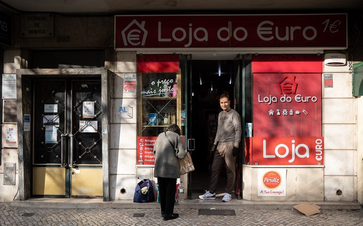 Jorge Costa - Loja do Euro, Estrada de Benfica