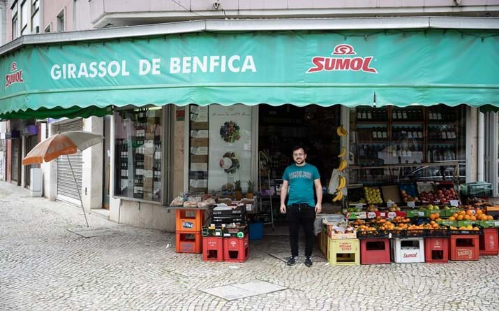 Ricardo - mini-mercado Girassol de Benfica, na Estrada de Benfica