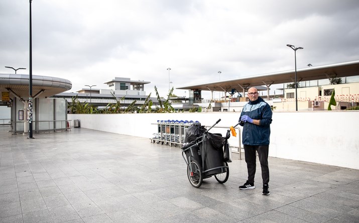 Américo Reis, funcionário de limpeza, aeroporto de Lisboa