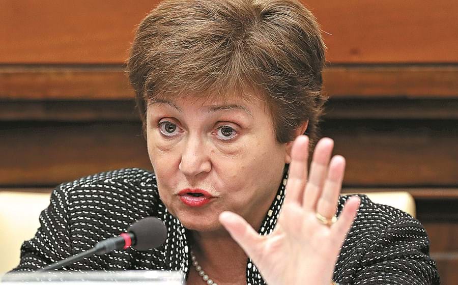 O Fundo Monetário Internacional, dirigido por Kristalina Georgieva, assume que a probabilidade de a recessão ser ainda pior é elevada.