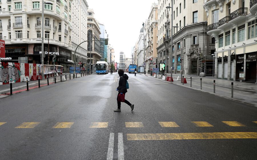 Ruas de Madrid desertas durante pandemia de coronavírus