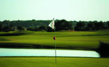 Os campos de golfe do Algarve foram escolhidos para o cenário de gravação.