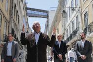 António Costa baixa 