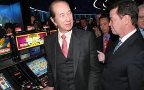 Stanley Ho: De 'self-made man' a 'rei' dos casinos de Macau