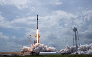 Russos saúdam sucesso histórico da SpaceX