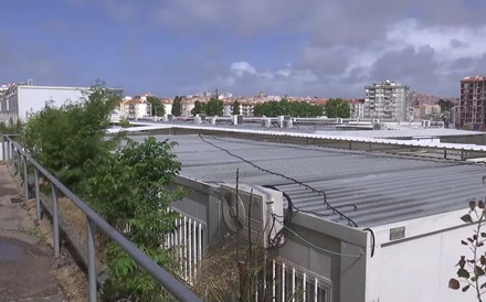 Escola do Seixal pronta para abrir porque “inventa soluções sem recursos” há dez anos