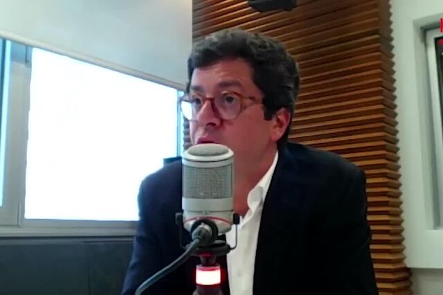 Governo considera transmissão de jogos de futebol da Primeira Liga em canal aberto