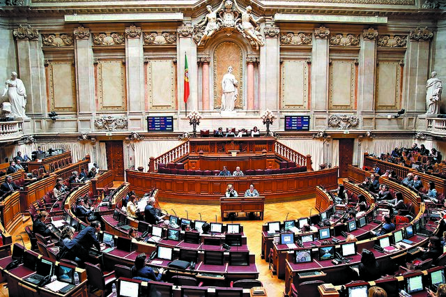 Parlamento prepara reforço da proteção de sócios-gerentes
