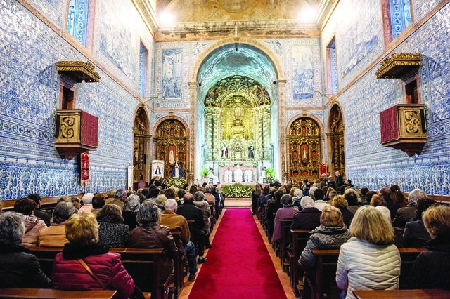 Igreja suspende missas a partir de sábado