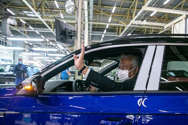 Produção de automóveis cai para metade e ACAP reclama descida do IVA