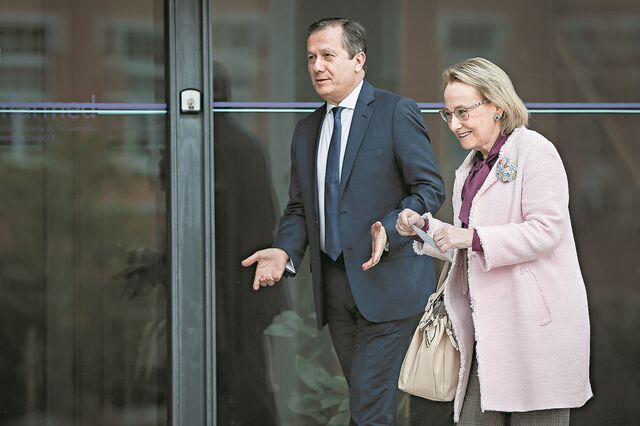 Governo avança para segunda fase com receios dos peritos