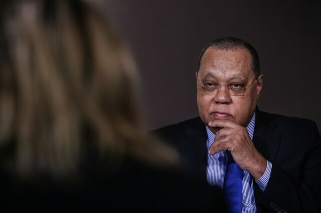 PGR angolano assume dificuldades em notificar Isabel dos Santos