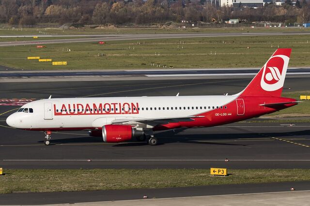 Ryanair fecha principal base da Laudamotion e corta 300 empregos