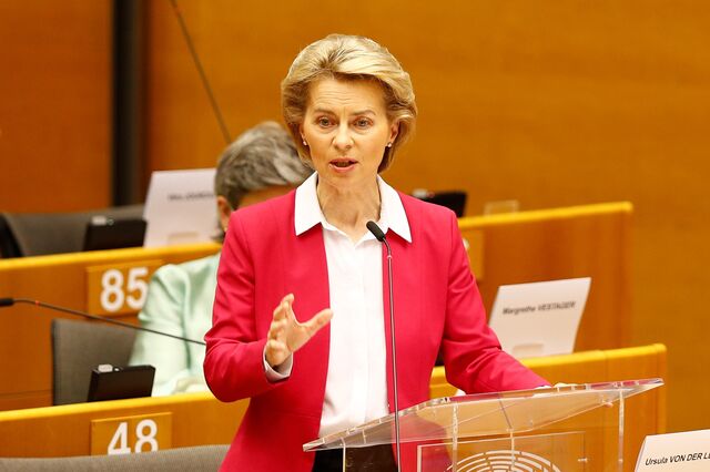 Von der Leyen anuncia mais 6,15 mil milhões para combate global à pandemia