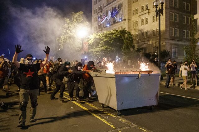 EUA ativam 5 mil efetivos da Guarda Nacional para fazer frente a protestos