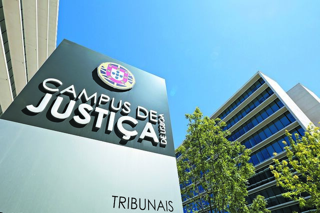 Insolvências e despejos continuam suspensos