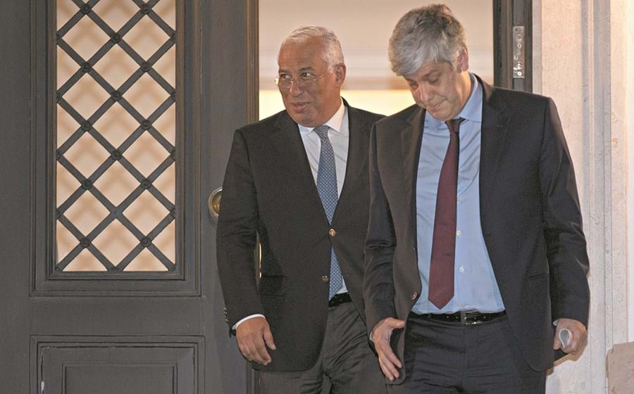 Depois de um desentendimento sobre o Novo Banco, o primeiro-ministro António Costa acabou por reafirmar a confiança pessoal no ministro Mário Centeno.