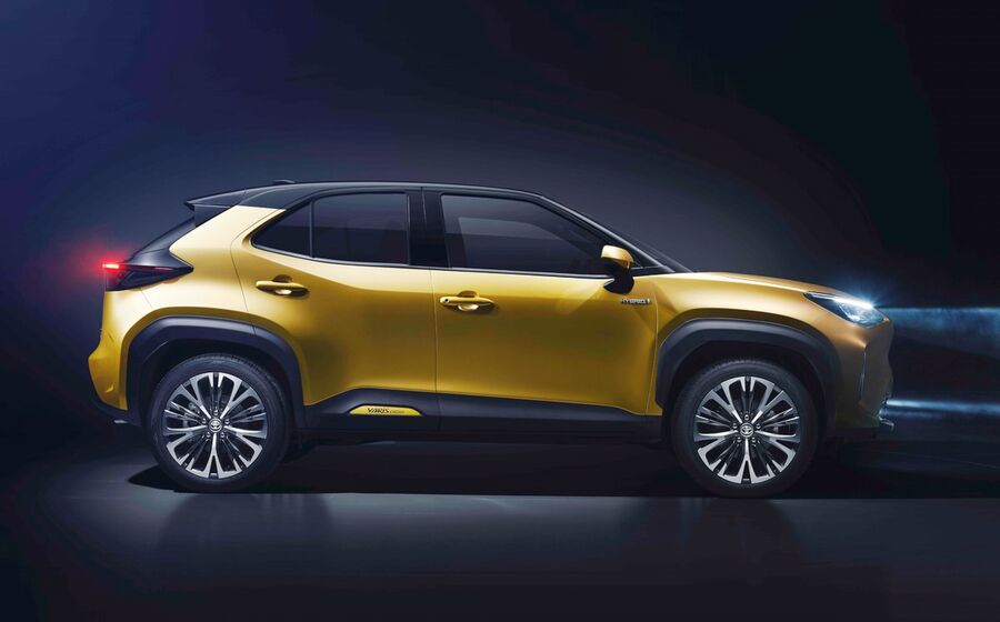 Toyota Yaris Cross Hybrid.mp4