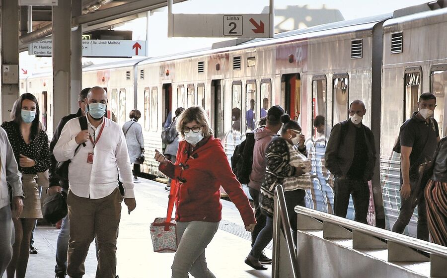 portugal desconfinamento covid virus mascaras transportes metro