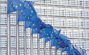 Fusões na União Europeia em 'stand-by' por causa da covid-19