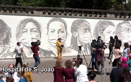 Heróis do combate à pandemia marcados nas paredes do São João pelo traço de Vhils 