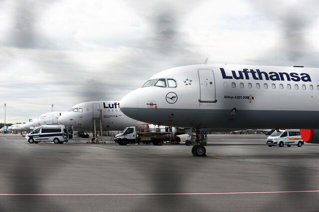Greves empurram Lufthansa para prejuízos de 734 milhões de euros