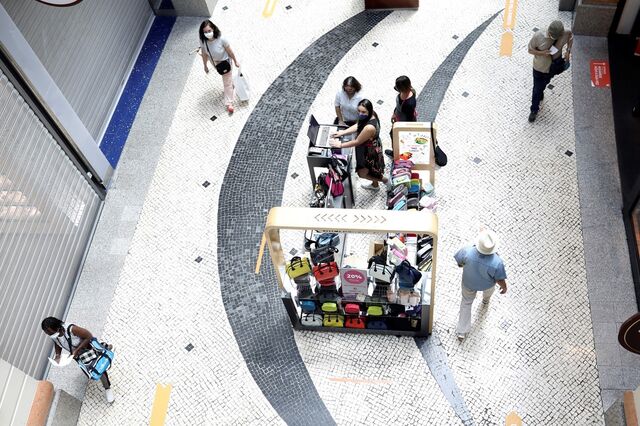 Fundos estrangeiros atrasam apoios a lojistas de shoppings