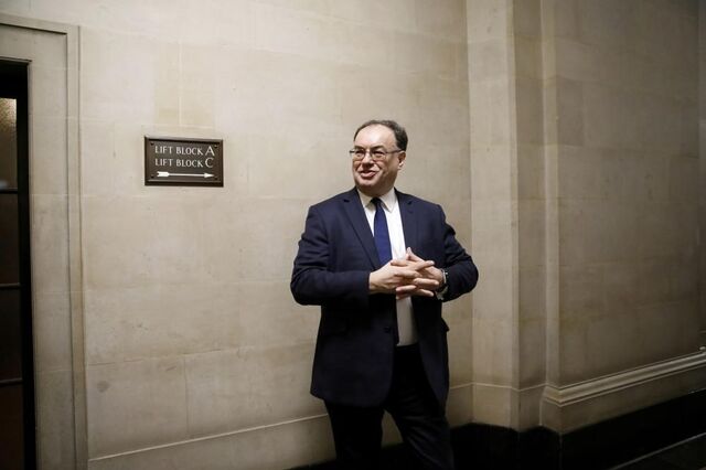 Banco de Inglaterra reforça QE com mais 100 mil milhões de libras 