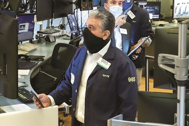 Montanha-russa nas bolsas não evita queda semestral
