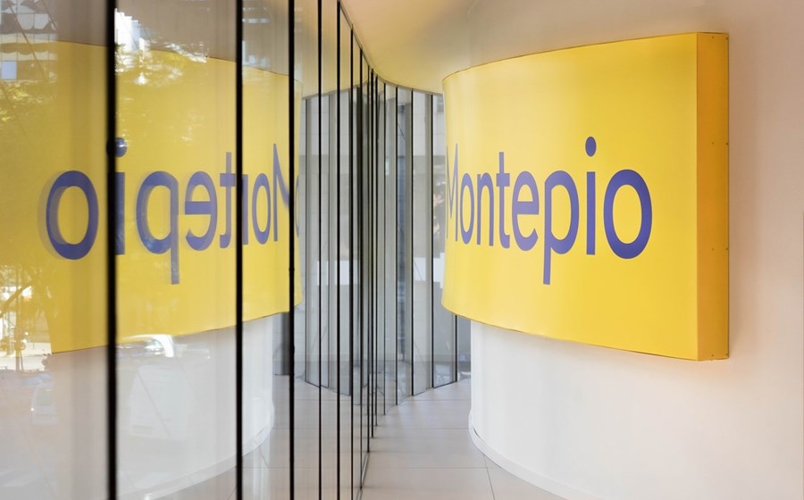 O Banco Montepio, liderado por Pedro         Leitão, registou uma descida dos lucros de 17% para 5,4 milhões de euros nos primeiros três meses do ano.