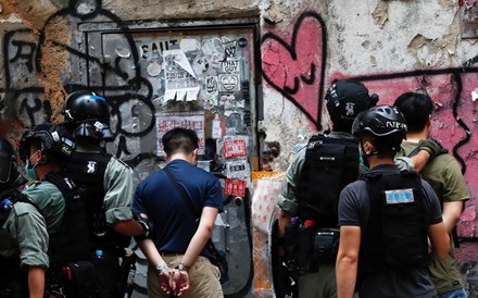 Manifestantes detidos em Hong Kong com entrada em vigor de lei anti-protestos