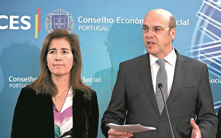 Lei do OE só autoriza lay-off de redução de horário