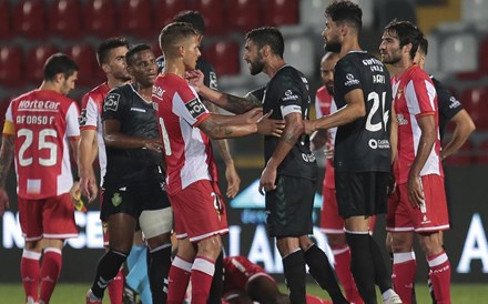 V. Setúbal e Aves despromovidos ao Campeonato de Portugal