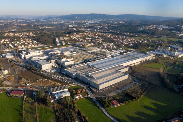 Ma de Maria e Bor de Borges: Continental já produziu 346 milhões de pneus em Famalicão 