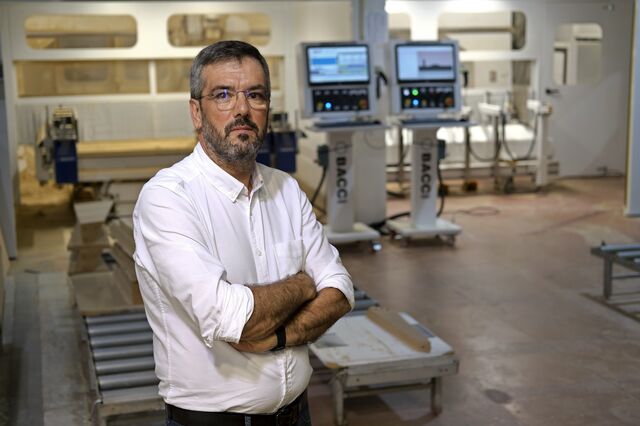 Patrão dos móveis cria serralharia em Paços de Ferreira