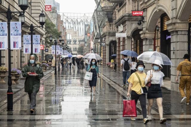 Covid-19: Portugueses resgatados de Wuhan regressam à cidade agora 'mais segura' do mundo 