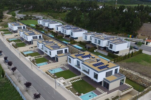 Primeiro bairro solar do país estreia-se em Belas