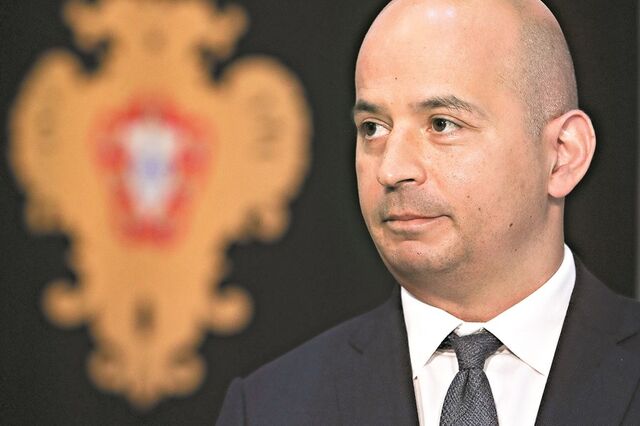 Moody’s pode cortar “outlook” português