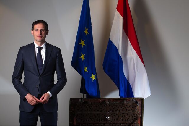 Holanda abraça o papel de mau da fita que os britânicos deixaram vago