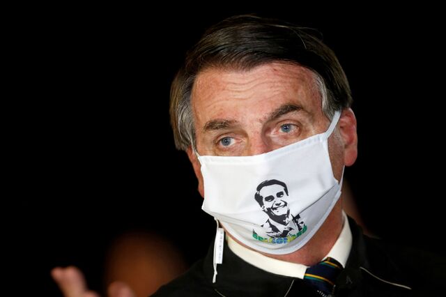 Jair Bolsonaro volta a testar positivo ao coronavírus 